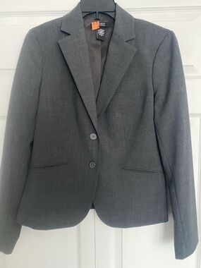 BODY by Victoria Gray Women's Two-Button Tailored Blazer